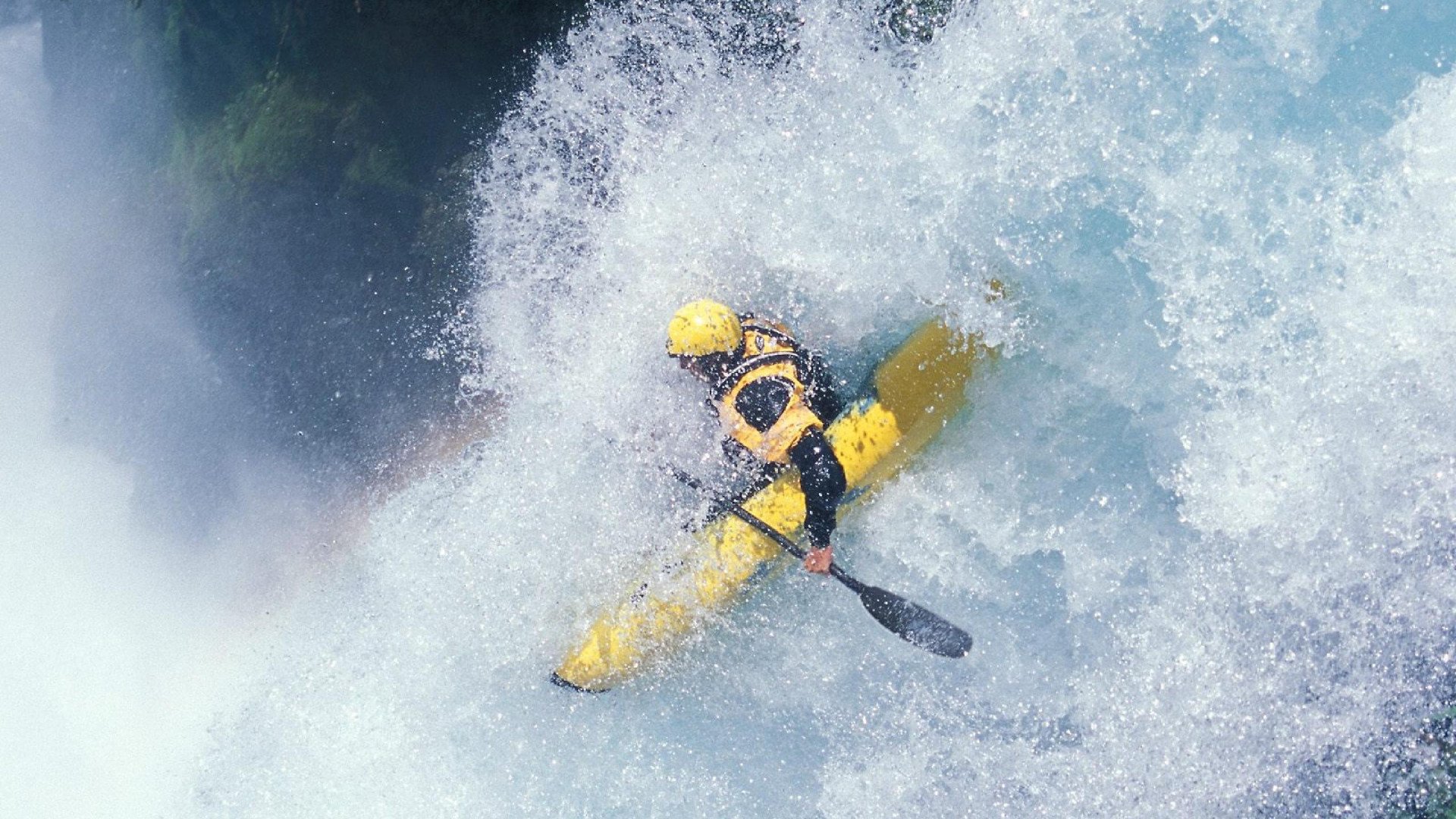 两场防守的艺术，巴萨用体系锁死锋霸，基米希以个人意志接管德甲争冠战