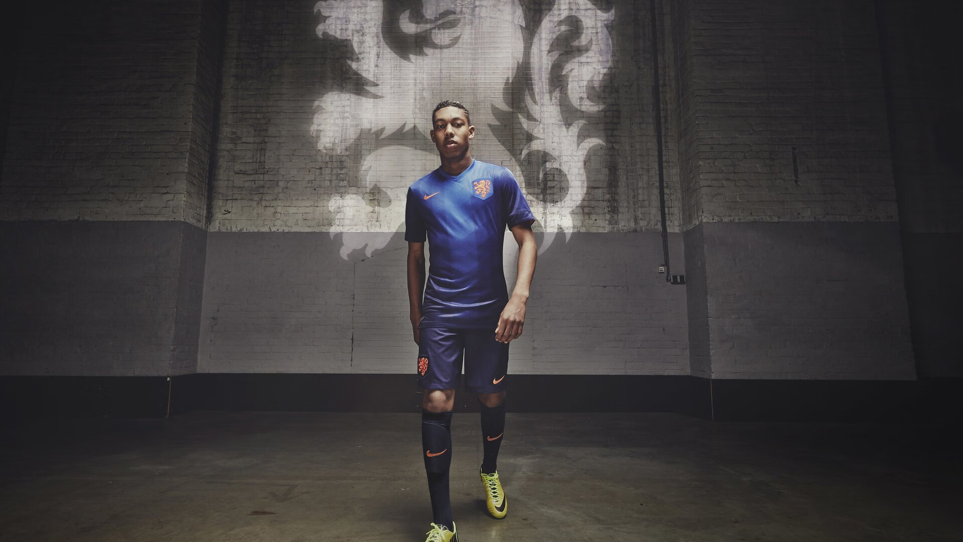 孙兴慜独造三球闪耀全场，哥伦比亚加时绝杀毕尔巴鄂—足球之夜的双重狂飙