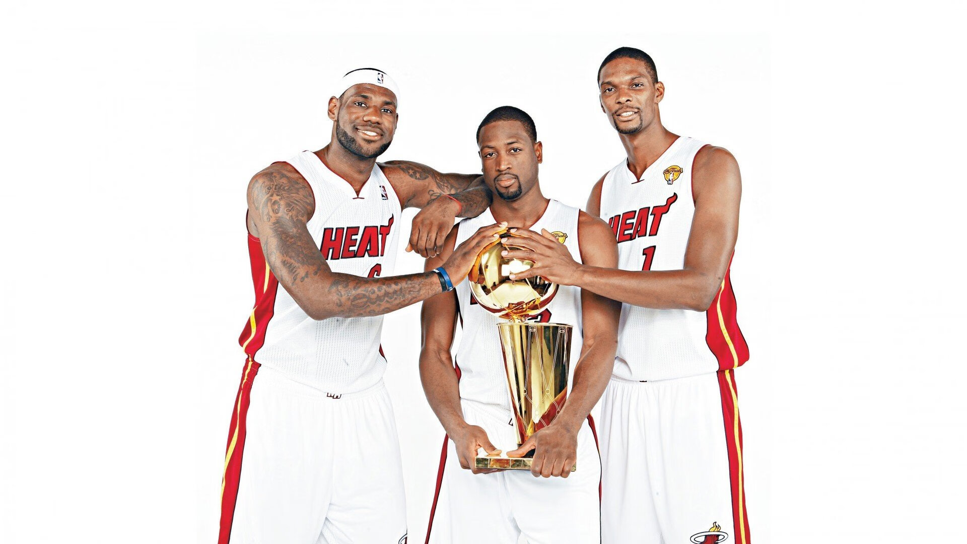 德甲争冠终局之战，步行者勒沃库森如何以铁血纪律与体系制霸老鹰拜仁？