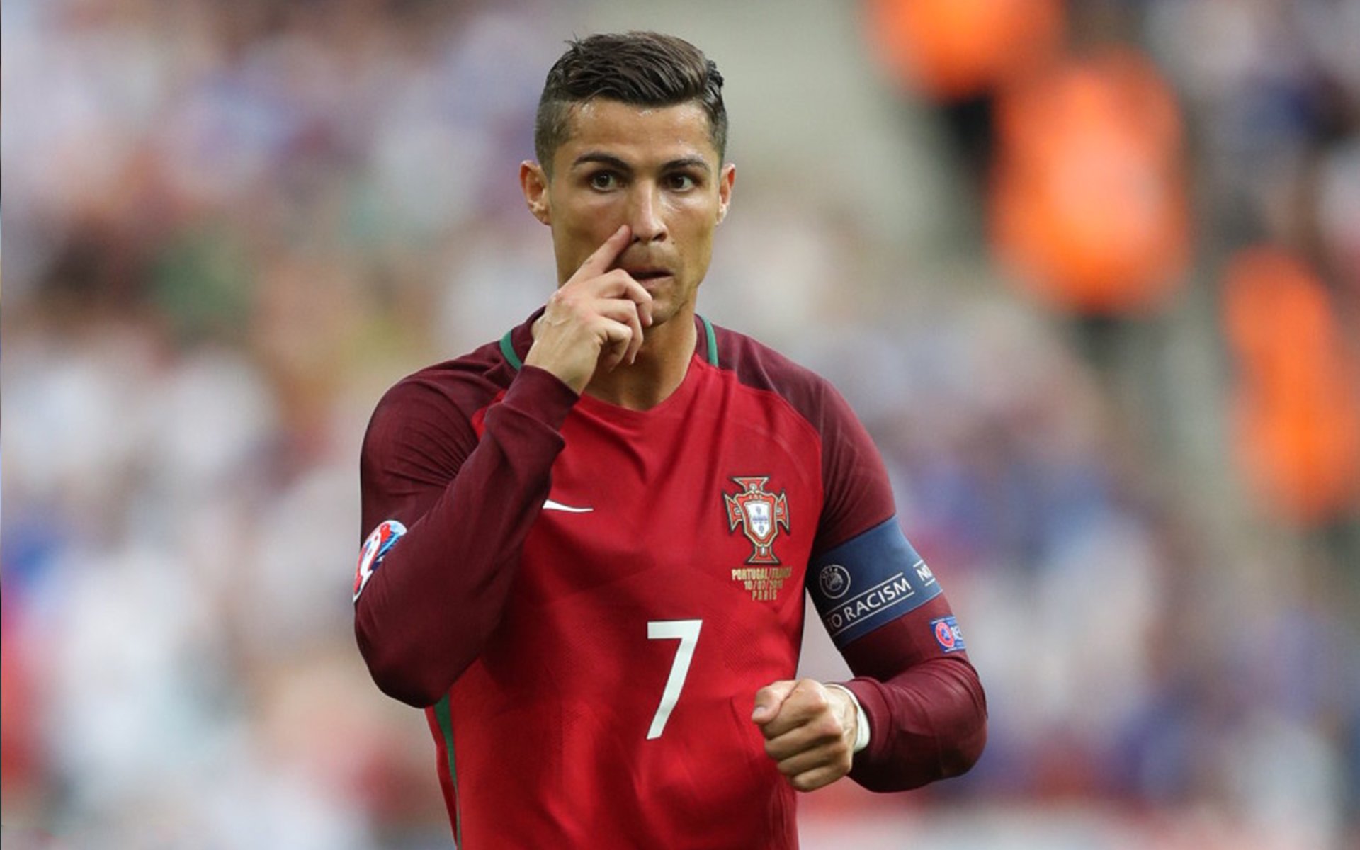 红牛二队绝杀梅赛德斯，塞恩斯扛起全队，小人物掀翻巨无霸的剧本，为何总让人热泪盈眶？